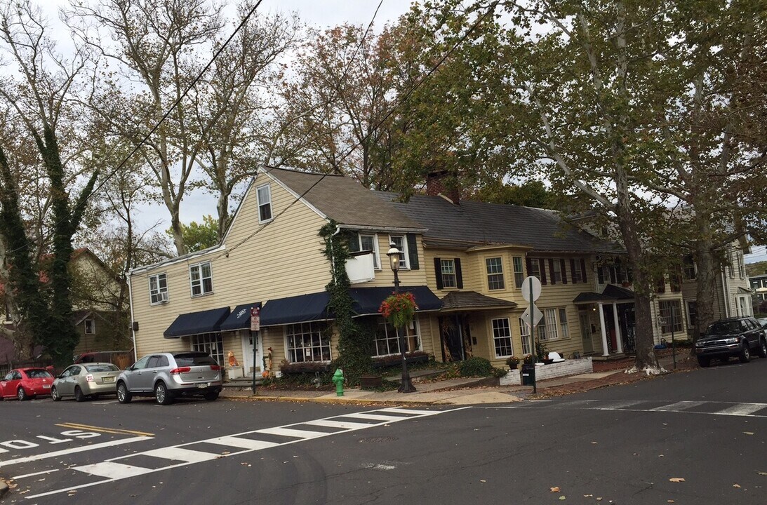 12 Stockton Avenue, Unit C in New Hope, PA - Building Photo