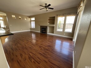 2624 Tolusa Ct in Sparks, NV - Building Photo - Building Photo