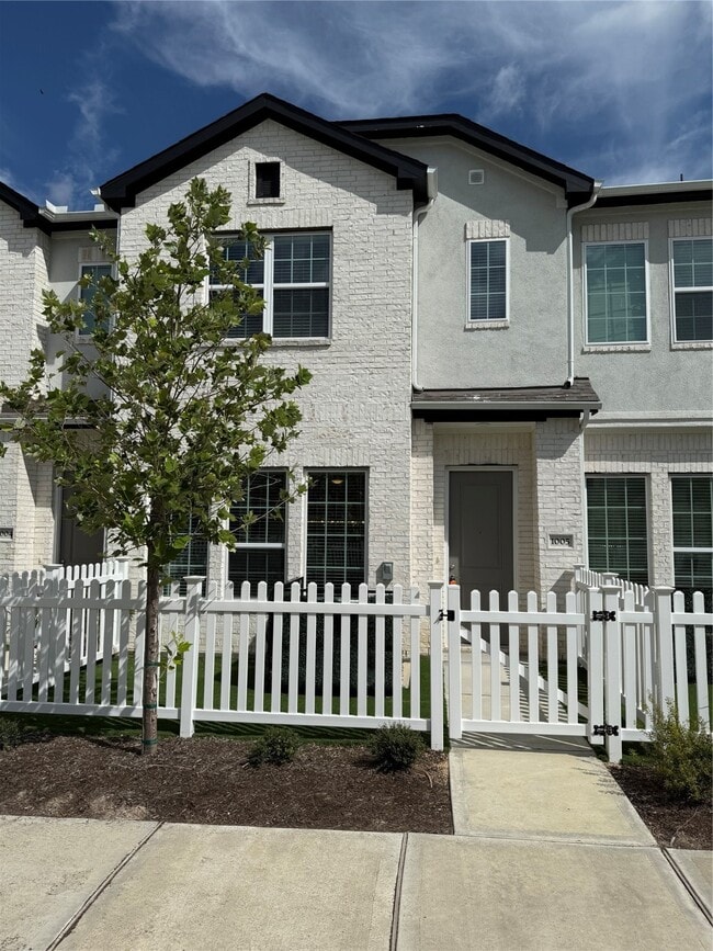 property at 12400 Greens Rd