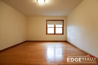 32 Arden St, Unit 1 in Boston, MA - Foto de edificio - Building Photo