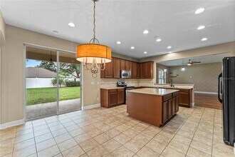 7059 Winding Lake Cir in Oviedo, FL - Building Photo - Building Photo