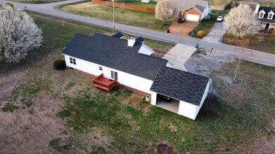 211 Fall Creek Dr in Murfreesboro, TN - Building Photo - Building Photo
