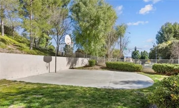 25720 Armstrong Cir, Unit B in Stevenson Ranch, CA - Building Photo - Building Photo