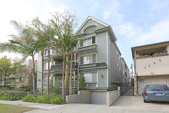 Residential Condominium in Santa Monica, CA - Building Photo - Primary Photo