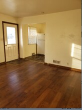 1005 Garfield Ave, Unit 4 in Rockford, IL - Building Photo - Building Photo