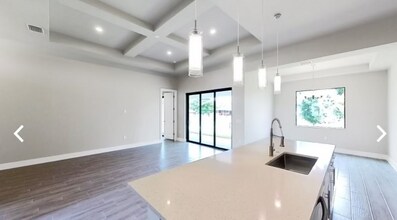 2918 NW 8th Pl in Cape Coral, FL - Building Photo - Building Photo