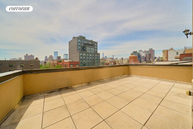 243 E 2nd St in New York, NY - Building Photo - Building Photo