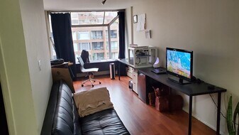 1330 Burrard St in Vancouver, BC - Building Photo