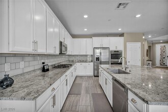 3195 Hazy Hills Ave in Henderson, NV - Building Photo - Building Photo