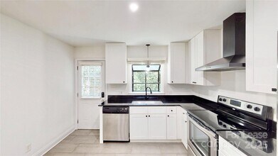 3414 Bonneville Dr in Charlotte, NC - Building Photo - Building Photo