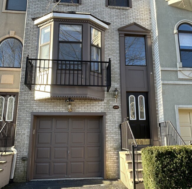 450 Hartford Dr in Nutley, NJ - Building Photo - Building Photo