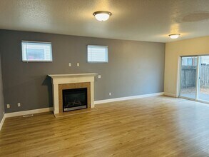 13805 NE 63rd St in Vancouver, WA - Building Photo - Building Photo