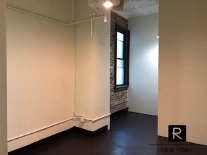 131 W 14th St-Unit -2 in New York, NY - Building Photo - Building Photo
