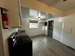 240 Main St in Madawaska, ME - Building Photo - Building Photo