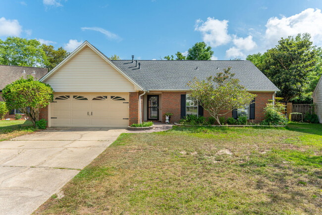 property at 4522 Parkwood Ln