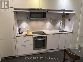 28-1128 Avondale Ave in Toronto, ON - Building Photo - Building Photo