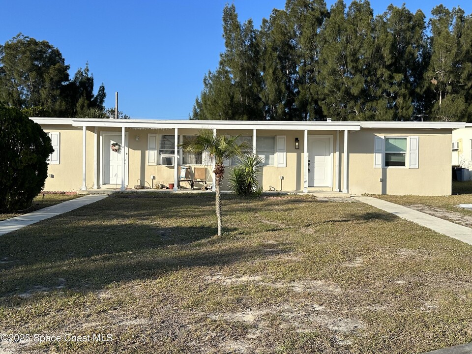 1119 Jordan Ct NE in Palm Bay, FL - Building Photo