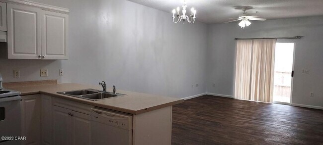 602 Camelia St-Unit -C in Panama City Beach, FL - Building Photo - Building Photo