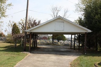 852 W Hwy 80 in Somerset, KY - Building Photo - Building Photo