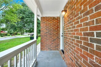 2205 Iowa St in Savannah, GA - Building Photo - Building Photo