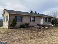 1561 Carpers Pike in Gore, VA - Building Photo
