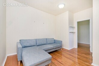 270 E 78th St, Unit 21 in New York, NY - Building Photo - Building Photo