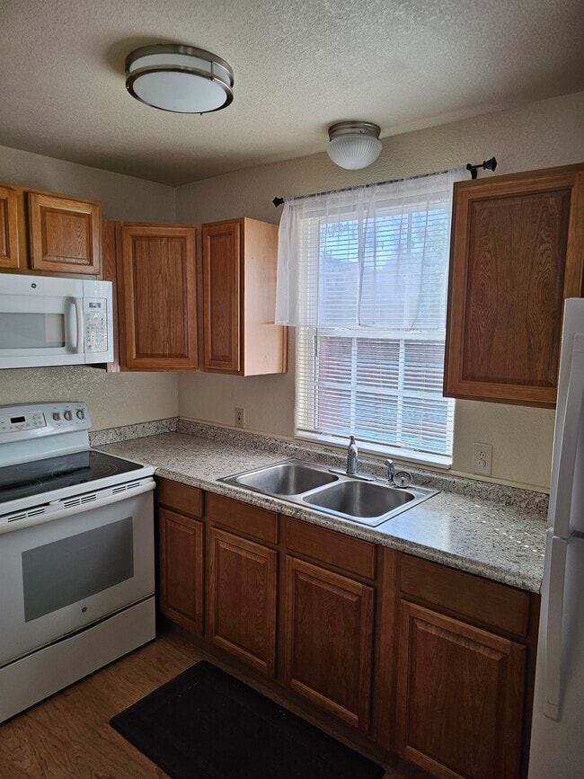 305 Pulliam St in Del Rio, TX - Building Photo - Building Photo