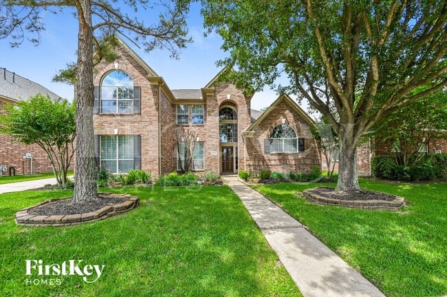 property at 17714 Meadow Crossing Ln