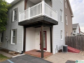 680 Chestnut St in Emmaus, PA - Building Photo - Building Photo