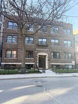 325 Cooper St in Ottawa, ON - Building Photo