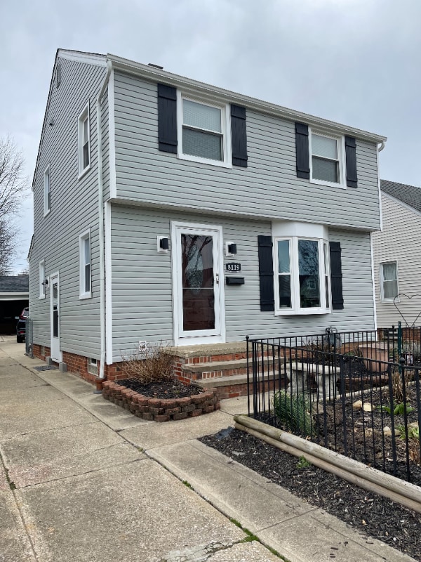 8119 Covington Dr in Parma, OH - Building Photo - Building Photo