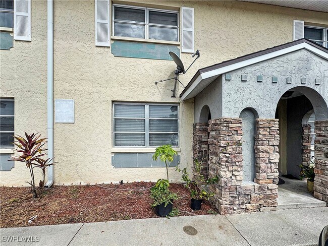 property at 6635 Warwick Cir