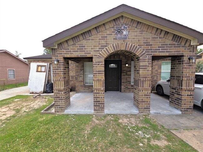 property at 9010 Linda Vista Rd