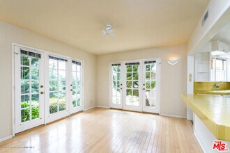 5249 Escalante Dr in La Cañada Flintridge, CA - Building Photo - Building Photo