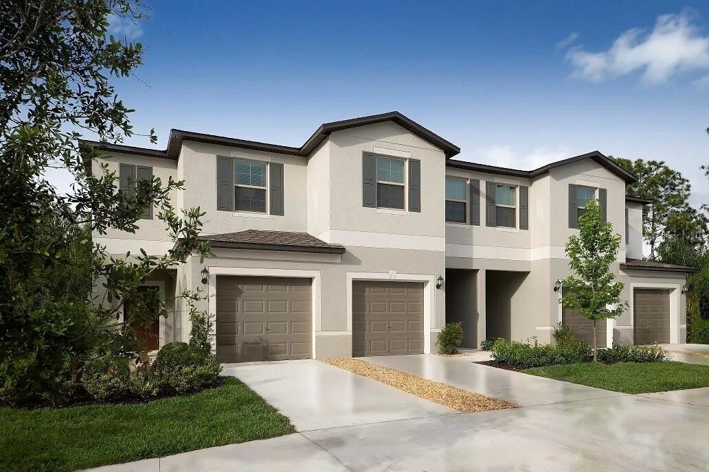 5199 Forum Blvd in Holiday, FL - Building Photo