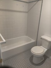 2043 W Ontario St in Philadelphia, PA - Building Photo - Building Photo