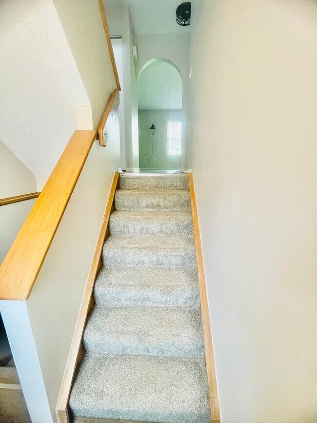 2104 Timberglen Dr in Imperial, PA - Building Photo - Building Photo