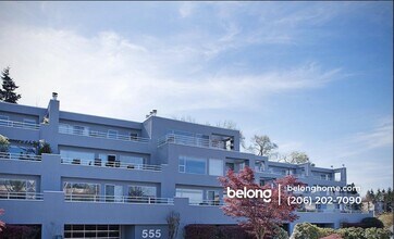 555 Kirkland Way in Kirkland, WA - Foto de edificio - Building Photo