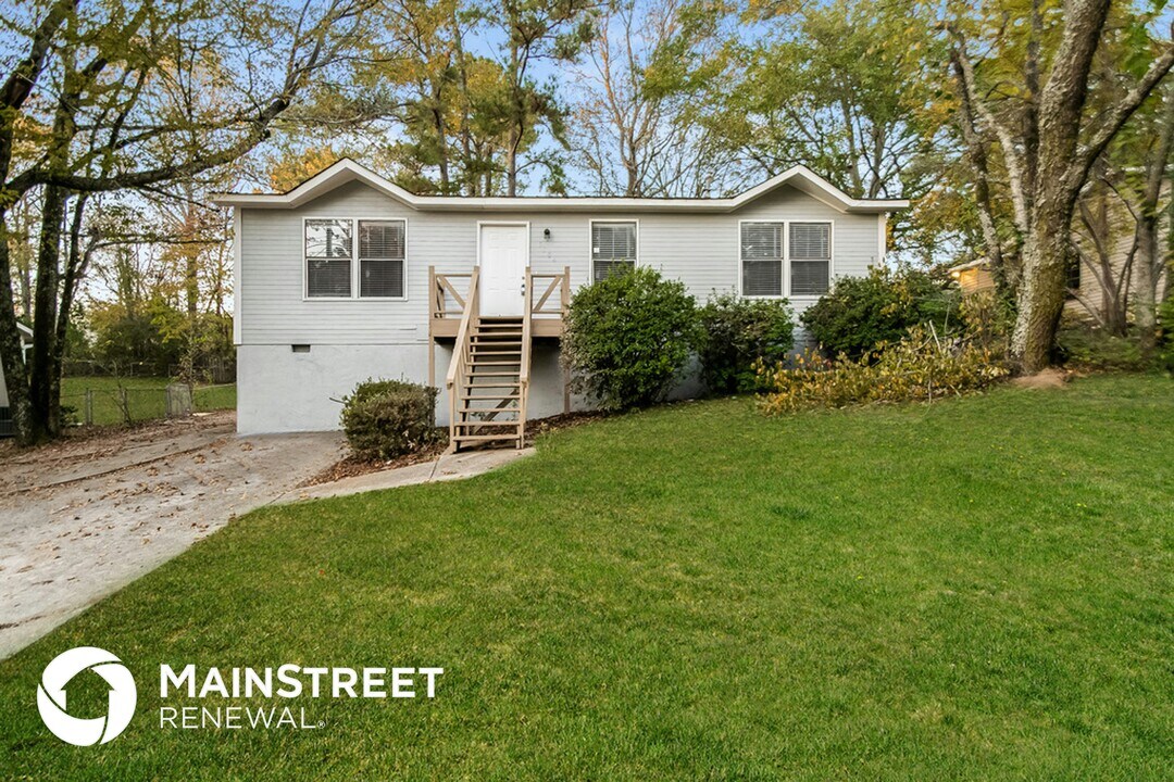 1704 Brewster Rd in Birmingham, AL - Building Photo