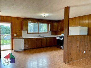 68 Upper Hollow Rd in Stowe, VT - Building Photo - Building Photo