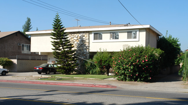 6143 Fulton Ave in Van Nuys, CA - Building Photo - Building Photo