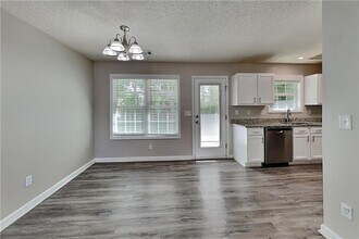 100 Rosemont Ct in Hiram, GA - Building Photo - Building Photo