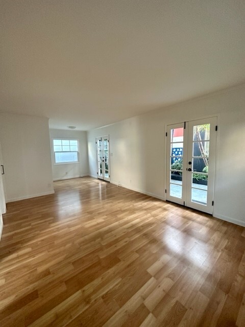 312 Marine Ave, Unit Lower Rear in Newport Beach, CA - Building Photo - Building Photo