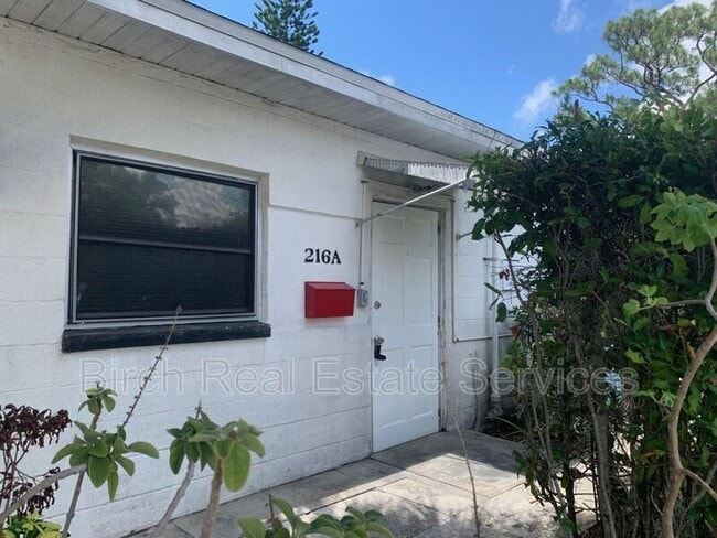 property at 216 S Lincoln Ave