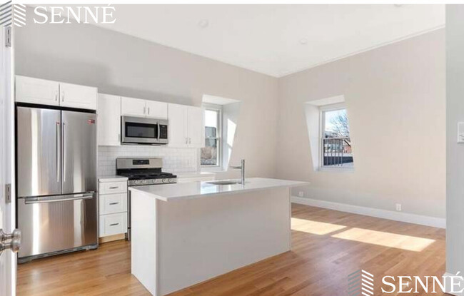 189 Charles St, Unit PH