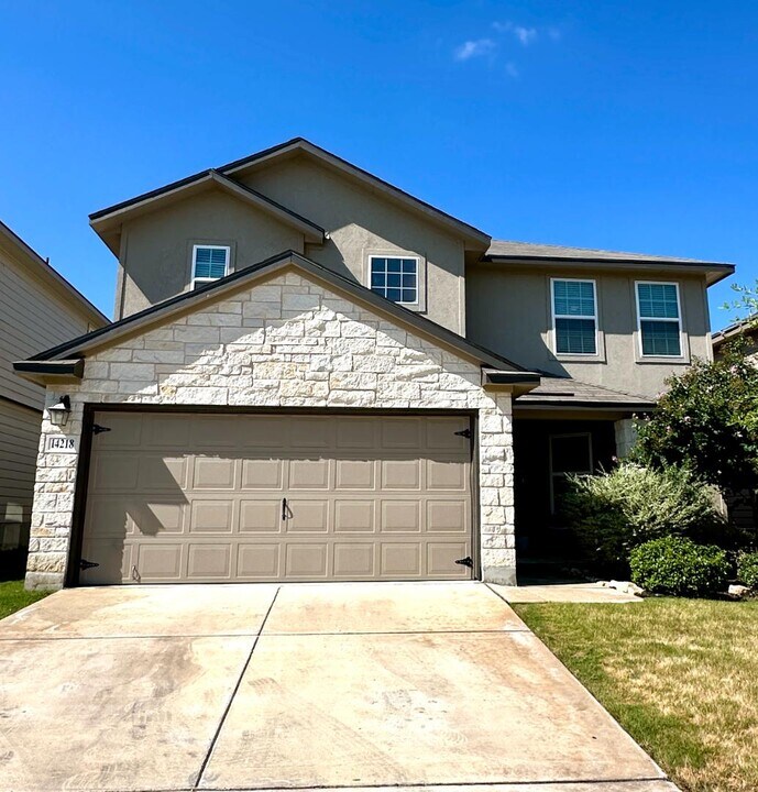 14218 Minette Loop in San Antonio, TX - Foto de edificio