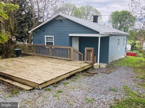 118 Park St in Charles Town, WV - Building Photo - Building Photo