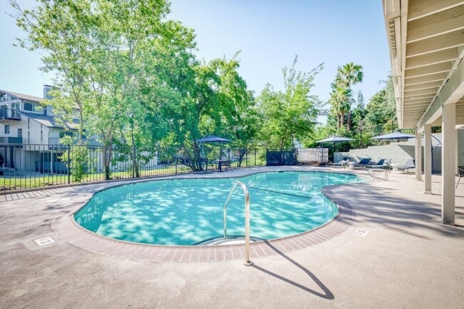Promenade Park Apartments