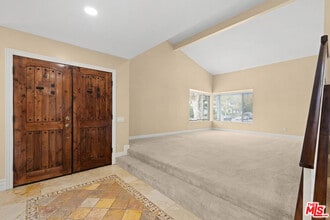 26952 Garret Dr in Agoura Hills, CA - Building Photo - Building Photo