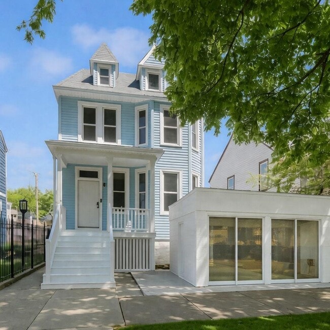 property at 2144 W Montrose Ave